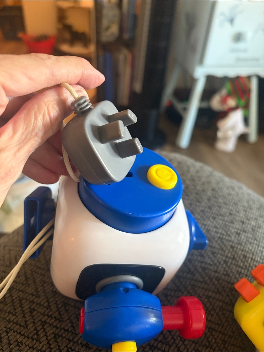 Robot Learning Toy Set - Picture 2 of 11